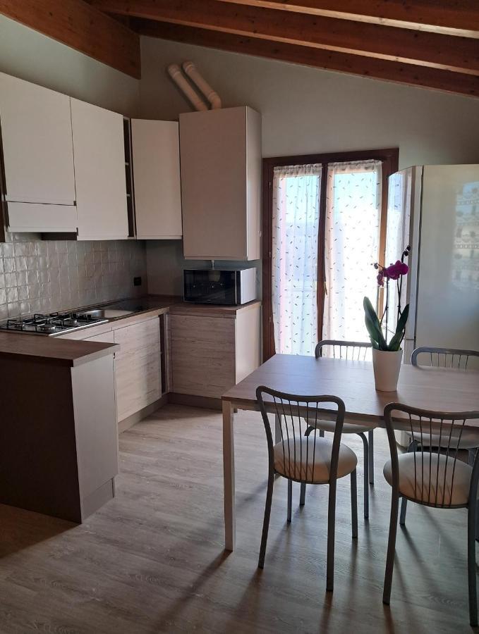 דסנזאנו דל גארדה La Casa Di Mery מראה חיצוני תמונה